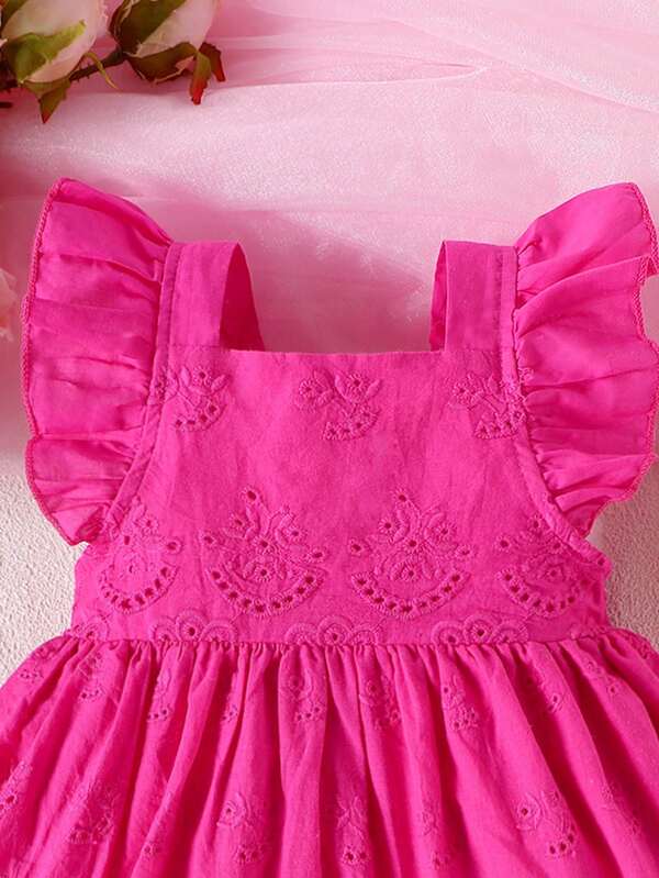 Vestido bordado para bebé niña