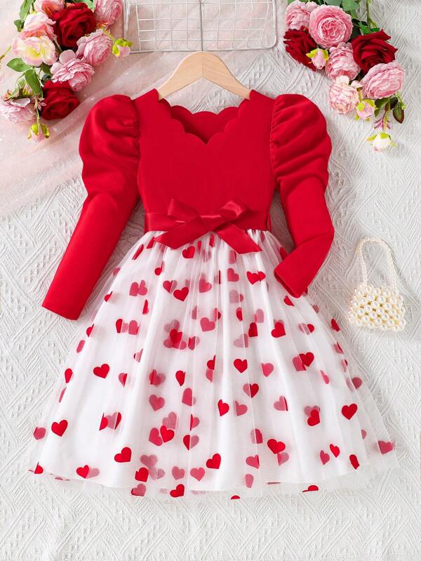 Vestido de corazones para niña pequeña