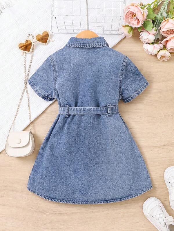 Vestido de mezclilla para niñas pequeñas