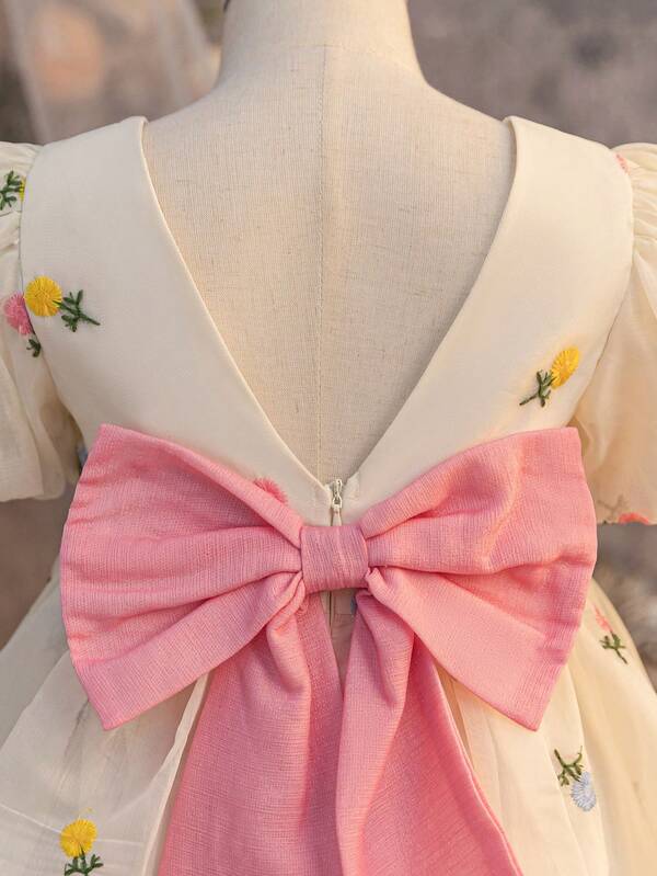 Vestido primaveral de niñas pequeñas