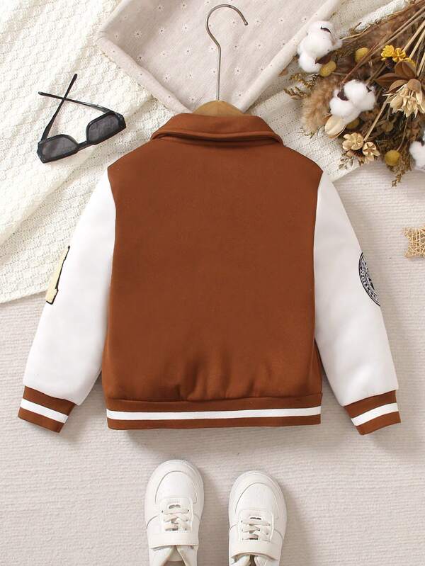 Chaqueta con letras y números para niños pequeños