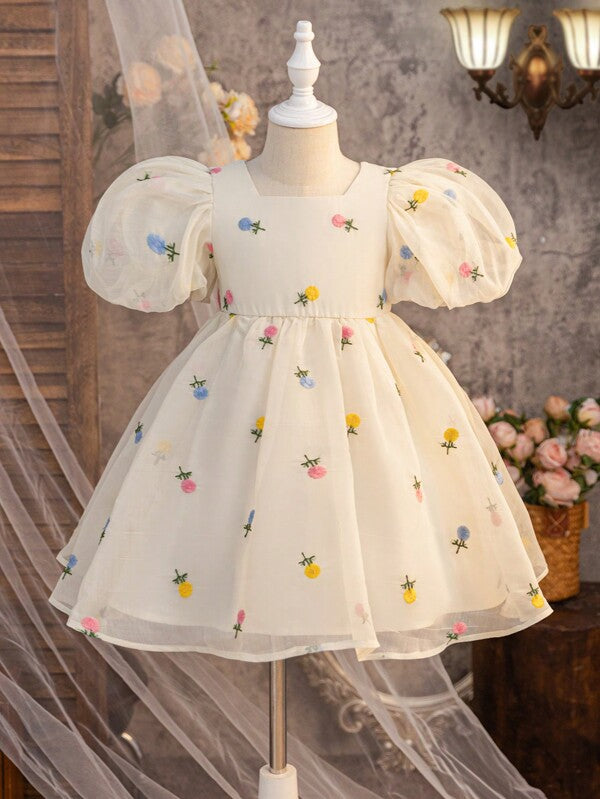 Vestido primaveral de niñas pequeñas
