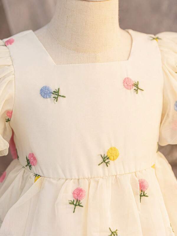Vestido primaveral de niñas pequeñas