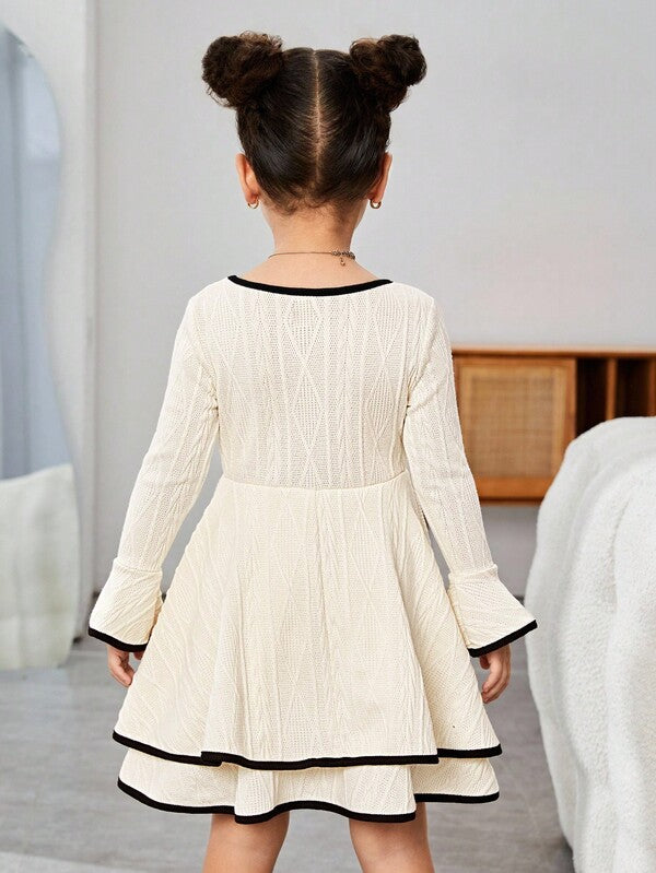 Vestido estilo retro niña pequeña