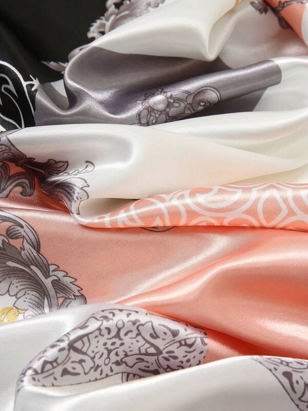 Pañuelo estampado elegante