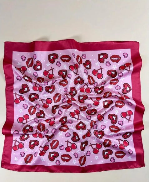 Pañuelo estampado romántico